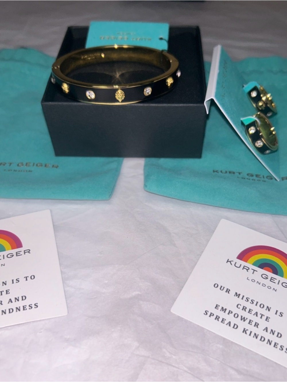 Kurt Geiger SETLondon Enamel Eagle Bangle& matching small hoop earrings set NWT - Picture 4 of 6